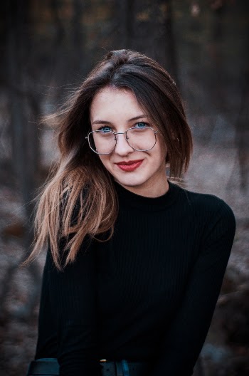 Unsplash ID Lc79nZ8epA8