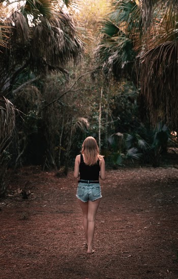 Unsplash ID lgqsJ6tUgb0