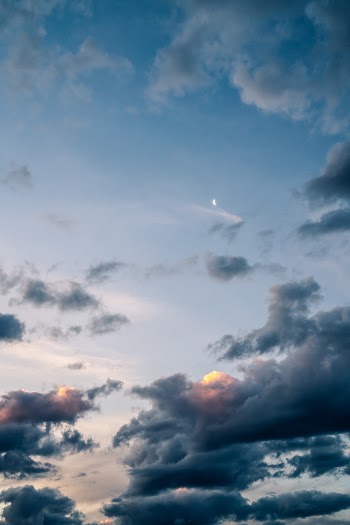 Unsplash ID li9VW3SsLl4