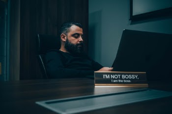 Unsplash ID LJFvW35qyLE