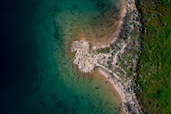 Unsplash ID LOvWqTe1_9E
