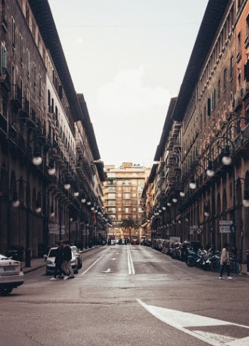 Unsplash ID -_Lr8cPI3mM