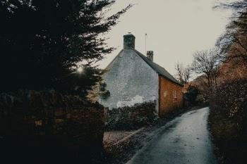 Unsplash ID lSYCqzgmlVU