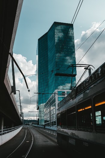 Unsplash ID Lt-MGfI8vjs