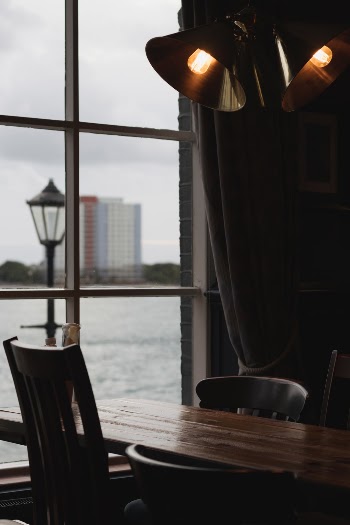 Unsplash ID me4LkcUp4N4
