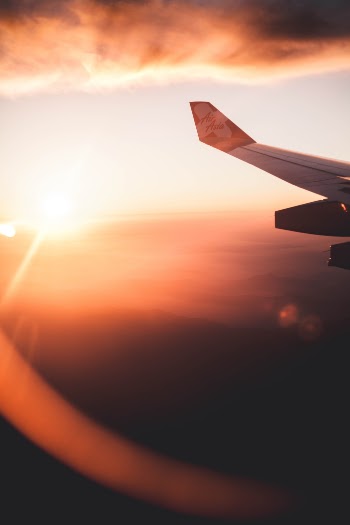 Unsplash ID mEBG2Jee81U