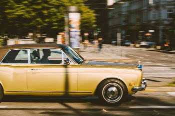 Unsplash ID MHFwaLOH7bs