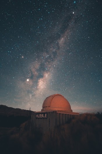 Unsplash ID MnsUqyWkfQg