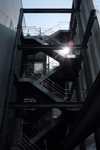 Unsplash ID MO_nqZwo5NY