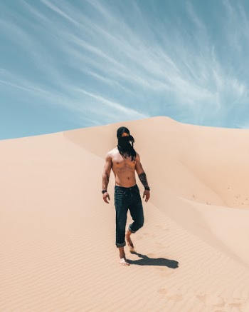Unsplash ID mtRZKzFJ3ik
