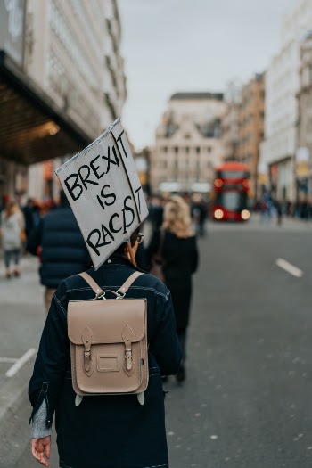 Unsplash ID MV95KokMSww