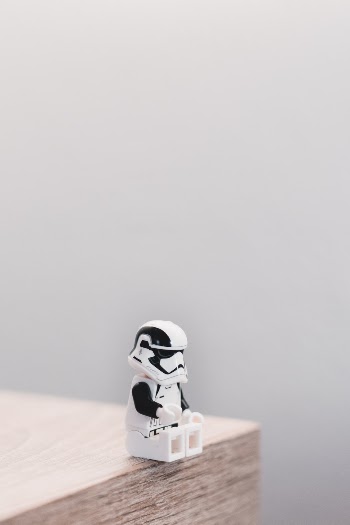 Unsplash ID MxESvAzWH00