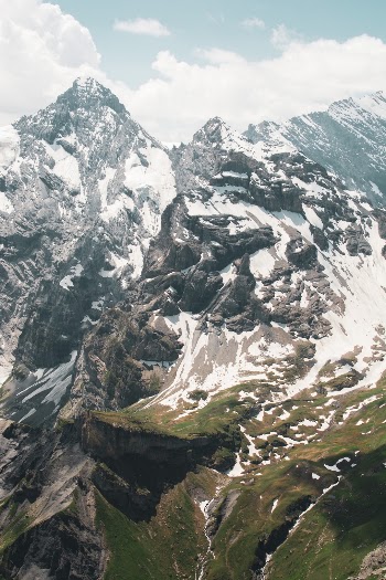 Unsplash ID ngWHU2lGjvs