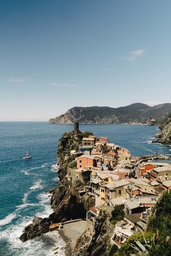Unsplash ID nQ5BTkpVFE8
