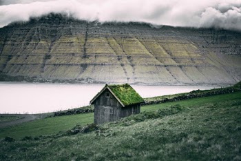 Unsplash ID Nr5ycf9iP_E