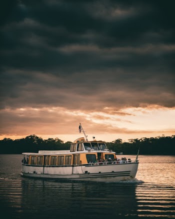 Unsplash ID nxlaXM34J6A