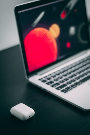 Unsplash ID Ol4gL1pIJm4