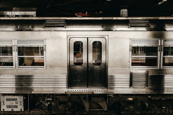 Unsplash ID _-OnFzKp11Q
