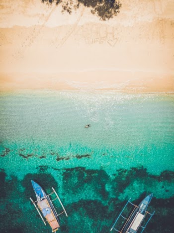 Unsplash ID oQsbRoQACN4