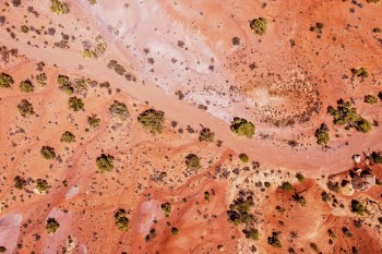 Unsplash ID _oSipyHQ9kc