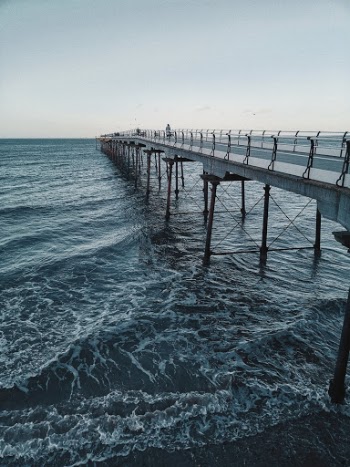 Unsplash ID Pg_eJEyr4P4
