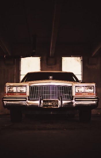 Unsplash ID PIQzLs9tkYY