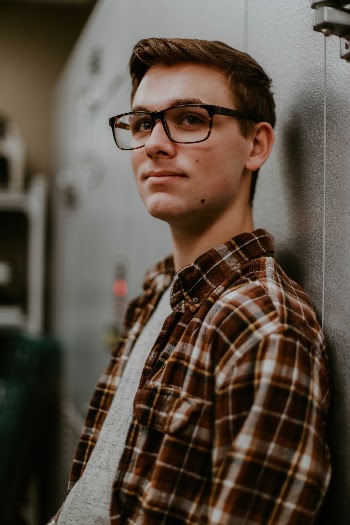 Unsplash ID pL5ZzPp1zqg