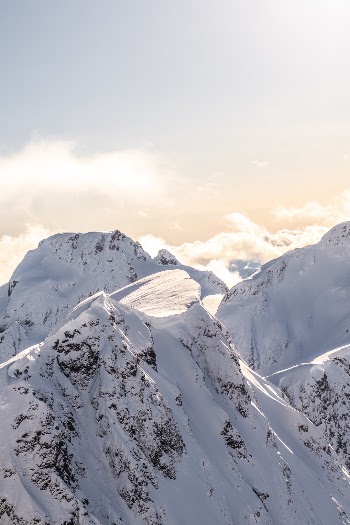 Unsplash ID PuEh_qN50Y4
