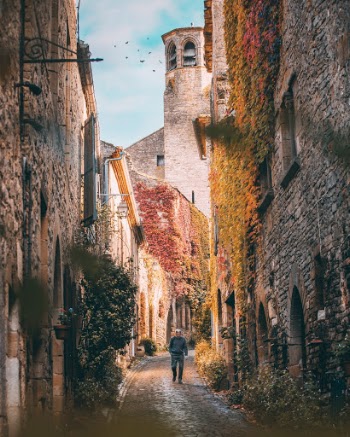 Unsplash ID q48VKLS5ryc