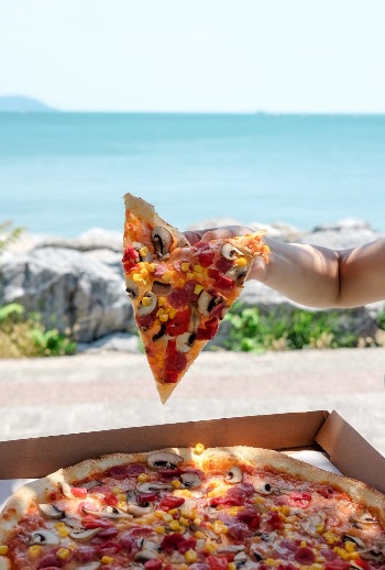 Unsplash ID qfWI0GFqnBM