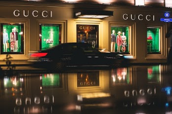Unsplash ID qguUJmzGqyQ