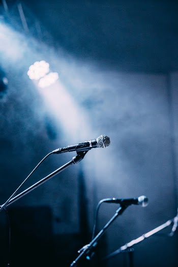 Unsplash ID Qizcmx0djrw