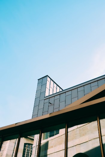 Unsplash ID qJso7WE-MPM