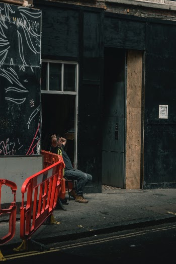 Unsplash ID qNHlwY7ZxrE