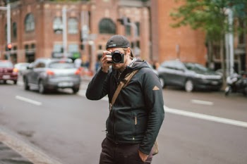 Unsplash ID qnZxSf-ZyBQ