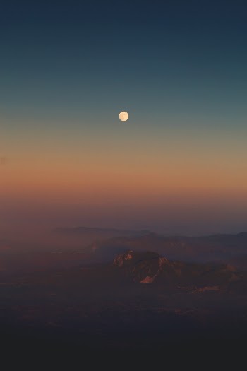 Unsplash ID QOIecPpF_Hg