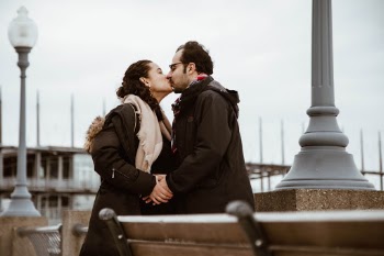 Unsplash ID qTWBHb5flOk