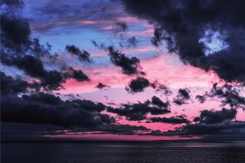Unsplash ID quS7YOKdiXA