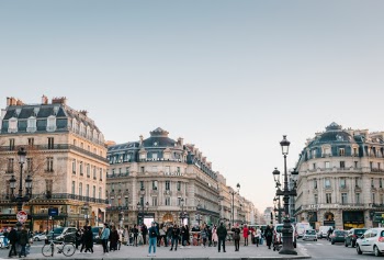 Unsplash ID r0nTkUxWNJU