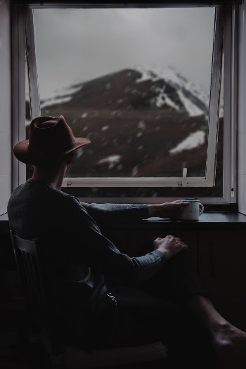 Unsplash ID R9o7uwGloW0