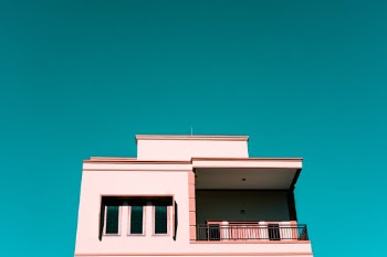 Unsplash ID rcYE6UoIjWU