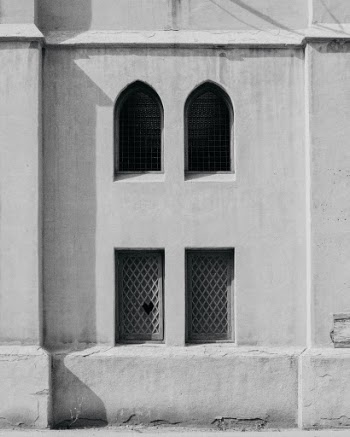 Unsplash ID re0Pg0MgtR8