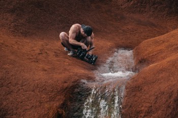 Unsplash ID rEeIORSulX4