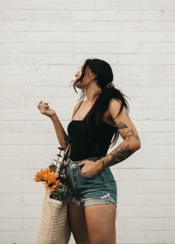 Unsplash ID rLa89PB4MZA