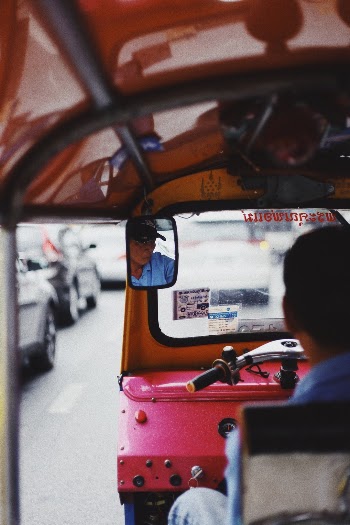 Unsplash ID sDBDzmTPde0