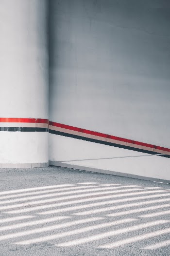 Unsplash ID sdSWHjx5-6o