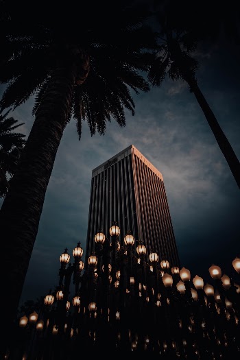 Unsplash ID SIbrUOzPQ04