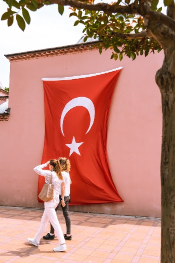 Unsplash ID SIV0iFxQDzU