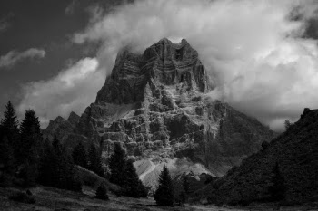 Unsplash ID SsIBo6siHIc