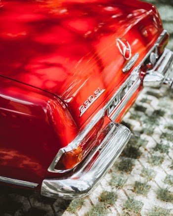 Unsplash ID T_2uuuSwF18
